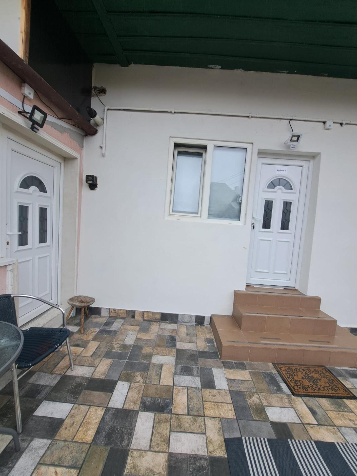 Free Garage In The Center-Delicia 4 Studio! Sibiu Ngoại thất bức ảnh
